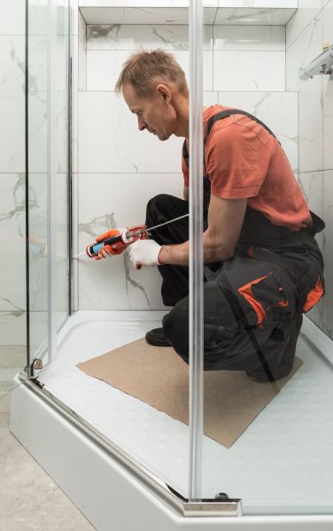 Shower Caulking Replacement in Gulfport